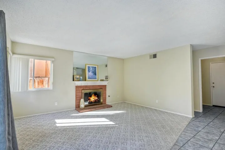 1102 La Tortuga Dr, Vista, California 92081