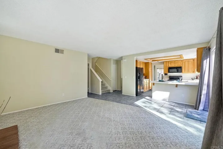 1102 La Tortuga Dr, Vista, California 92081