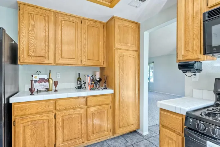 1102 La Tortuga Dr, Vista, California 92081
