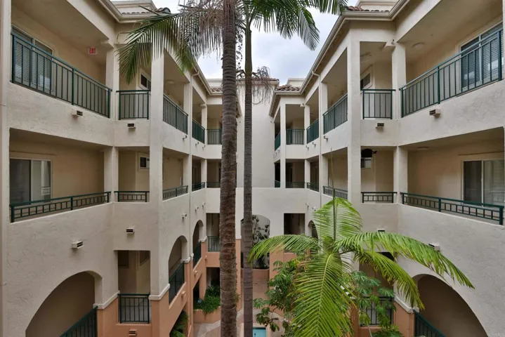 640 Camino De La Reina 1311, San Diego, California 92108