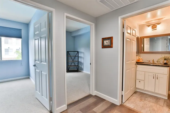 640 Camino De La Reina 1311, San Diego, California 92108