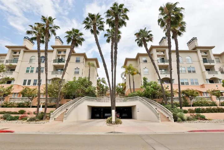 640 Camino De La Reina 1311, San Diego, California 92108