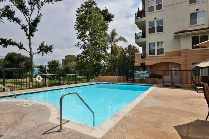 640 Camino De La Reina 1311, San Diego, California 92108