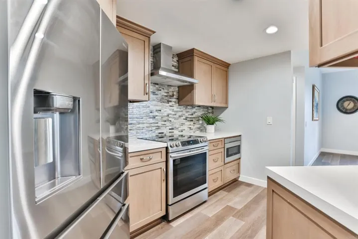 640 Camino De La Reina 1311, San Diego, California 92108