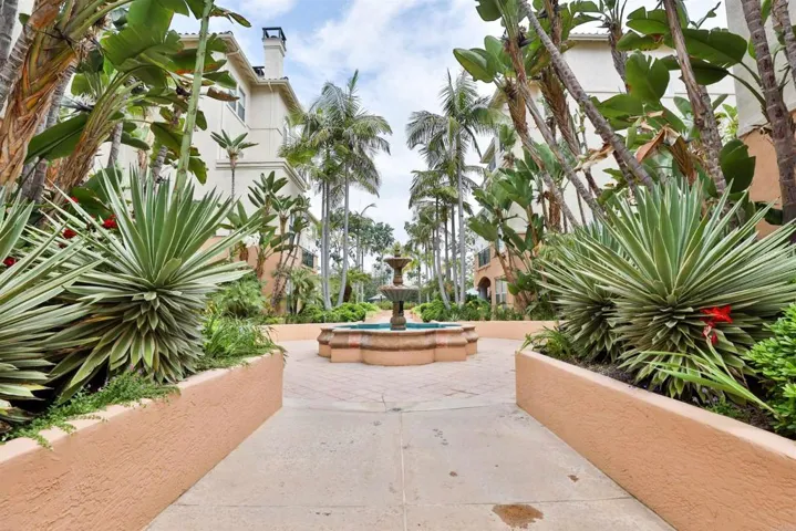 640 Camino De La Reina 1311, San Diego, California 92108