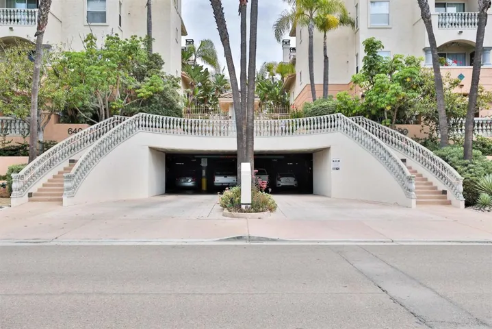 640 Camino De La Reina 1311, San Diego, California 92108