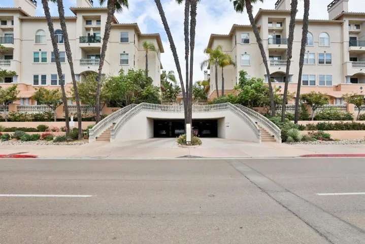 640 Camino De La Reina 1311, San Diego, California 92108