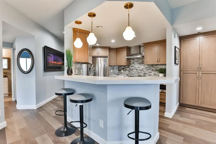 640 Camino De La Reina 1311, San Diego, California 92108