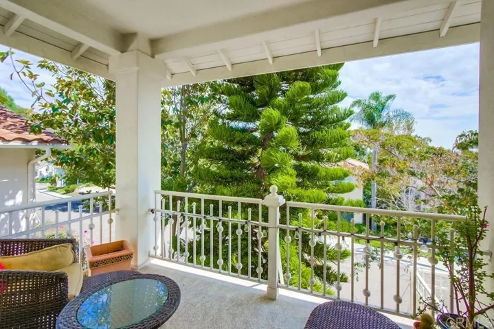 6077 Abbottswood, La Jolla, California 92037