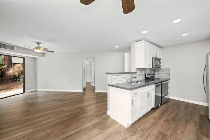 9720 Mesa Springs Way 18, San Diego, California 92126