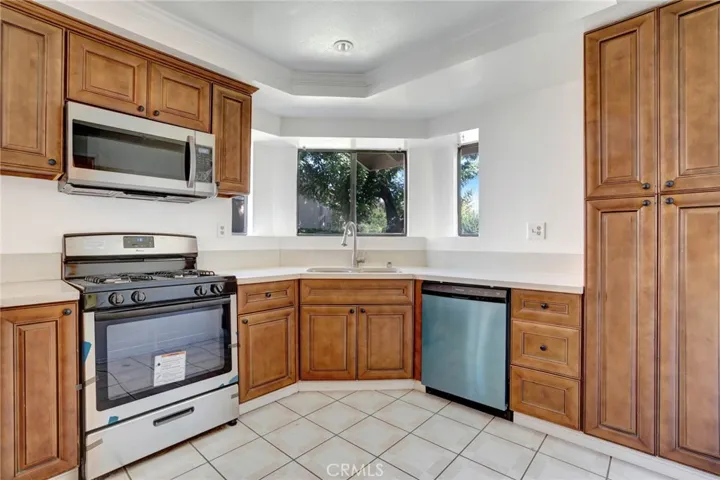 8322 Forest Grove Lane, Alta Loma, California 91730