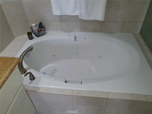2243 Martin 307, Irvine, California 92612