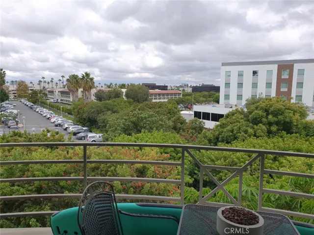 2243 Martin 307, Irvine, California 92612