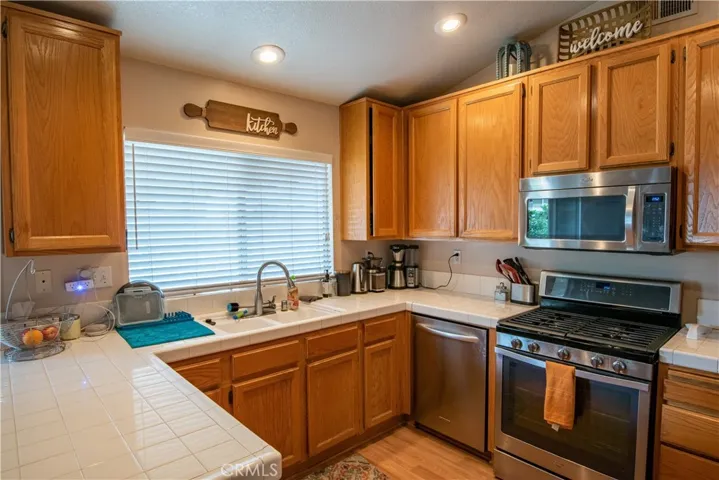 33565 Tahitian Place, Yucaipa, California 92399
