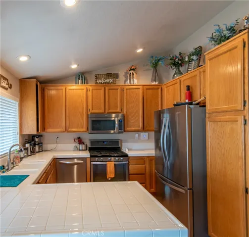 33565 Tahitian Place, Yucaipa, California 92399