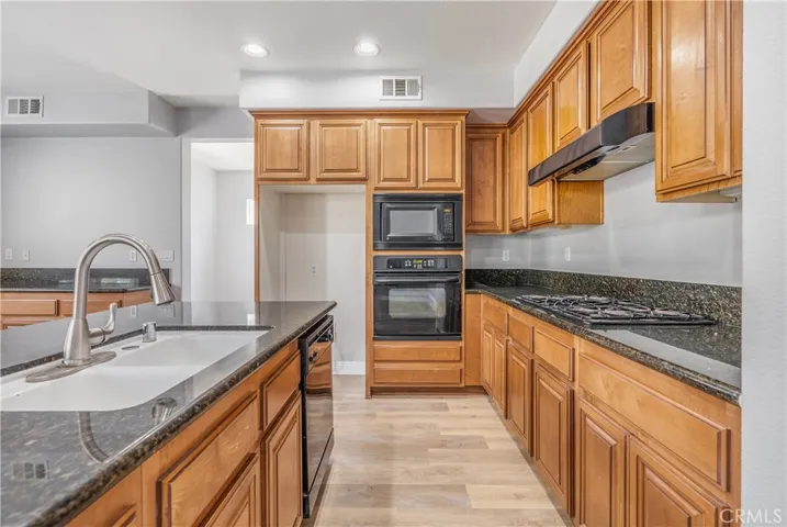 7712 Rebecca Ryan Court, Eastvale, California 92880