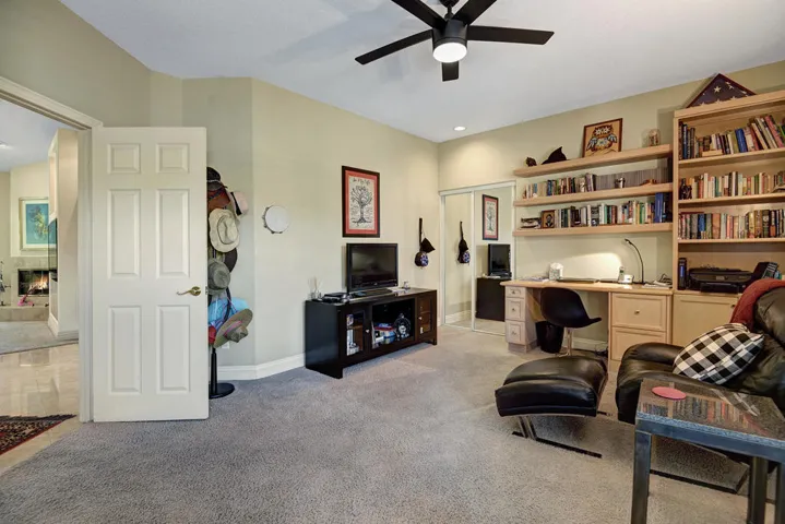 3RD BEDROOM/OFFICE