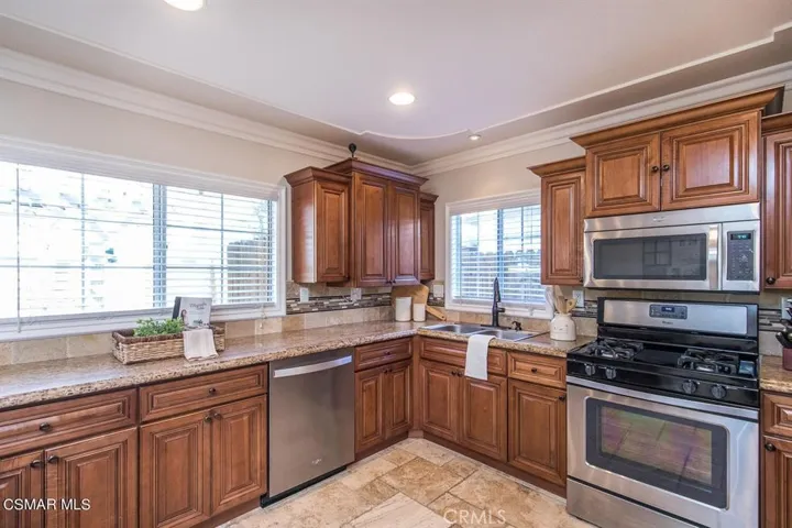 1871 Edgewood Drive, Simi Valley, California 93063