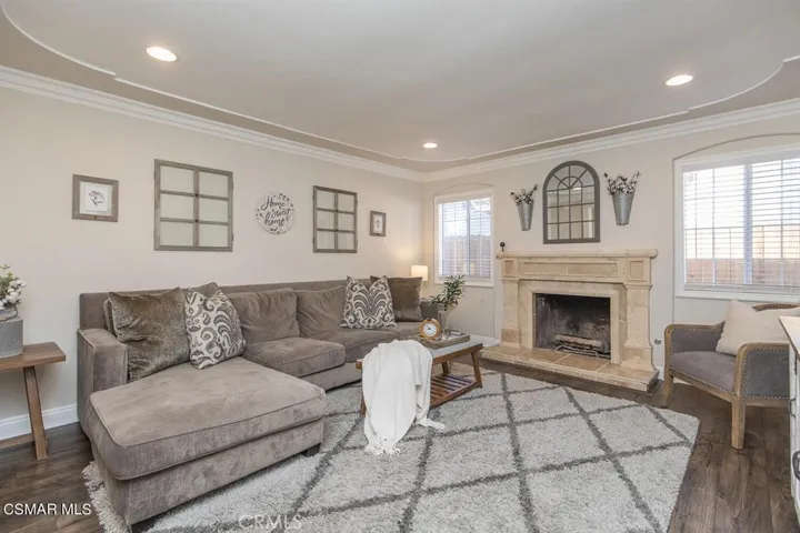 1871 Edgewood Drive, Simi Valley, California 93063