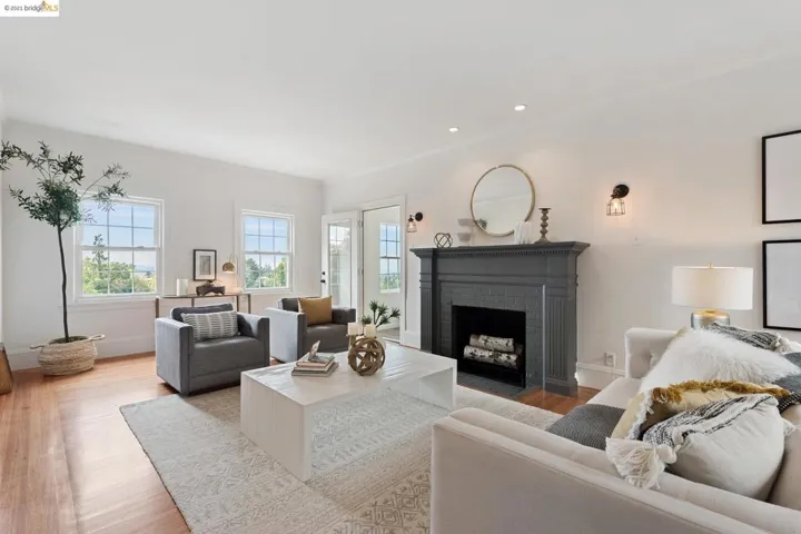 5636 Golden Gate Ave, Oakland, California 94618