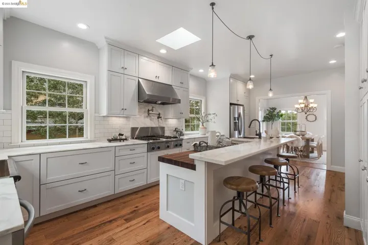 5636 Golden Gate Ave, Oakland, California 94618