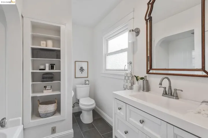 5636 Golden Gate Ave, Oakland, California 94618