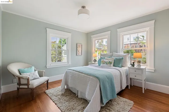 5636 Golden Gate Ave, Oakland, California 94618