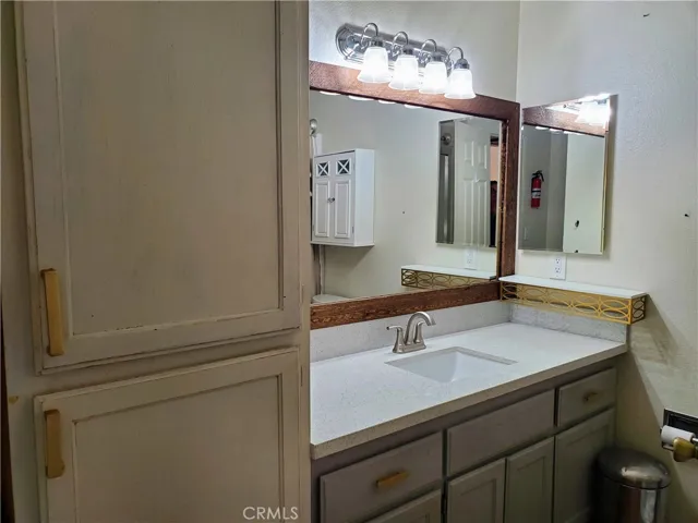 19258 Cottonwood Drive, Apple Valley, California 92308