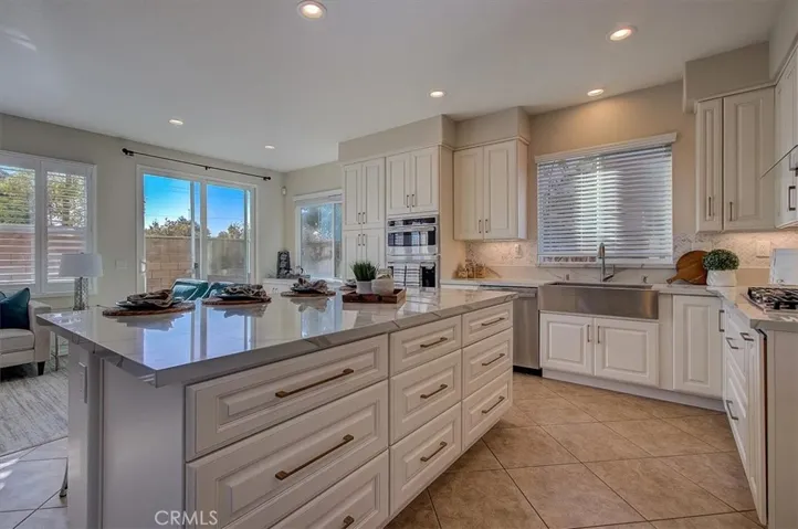 65 Frances Circle, Buena Park, California 90621