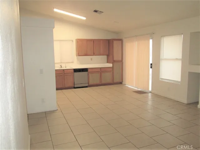 13684 W Nolina Drive, Hesperia, California 92344
