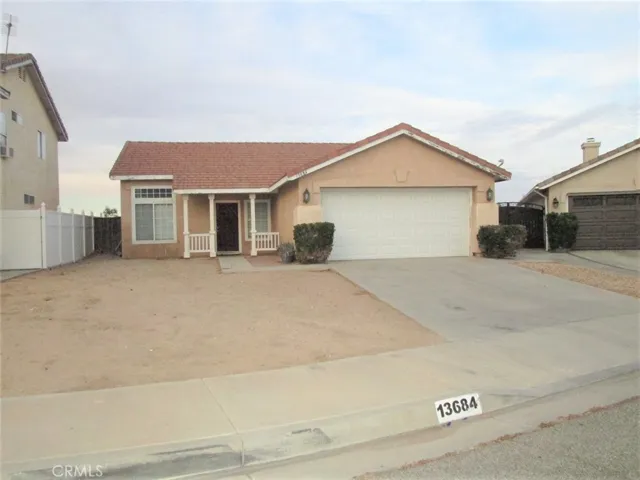 13684 W Nolina Drive, Hesperia, California 92344