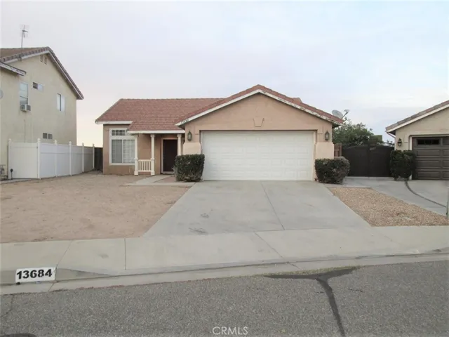 13684 W Nolina Drive, Hesperia, California 92344