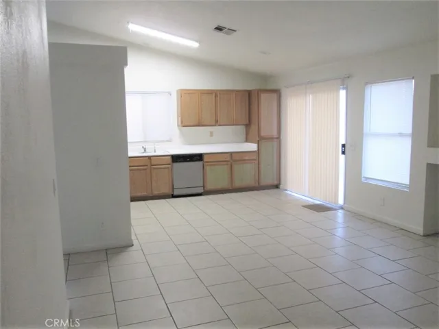 13684 W Nolina Drive, Hesperia, California 92344