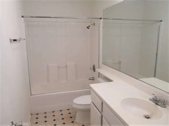 13684 W Nolina Drive, Hesperia, California 92344