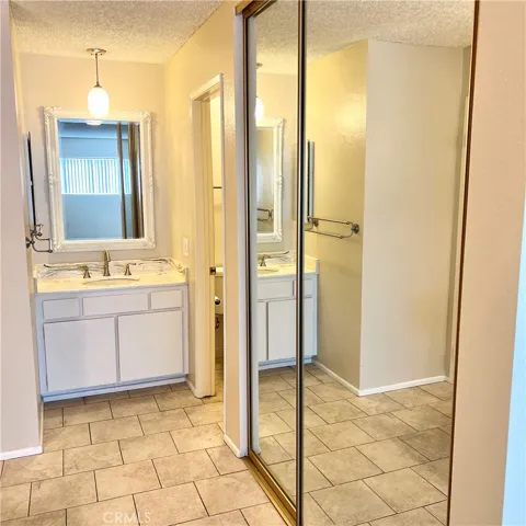 620 N Kenwood Street 213, Glendale, California 91206