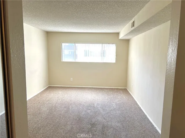 620 N Kenwood Street 213, Glendale, California 91206