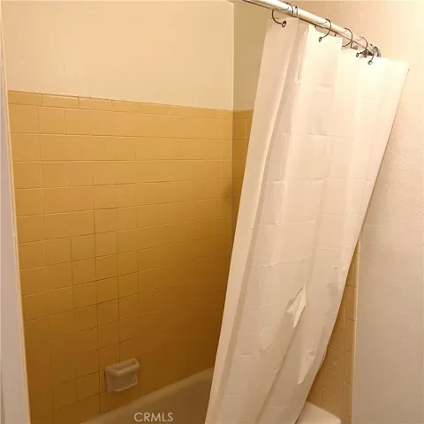 620 N Kenwood Street 213, Glendale, California 91206