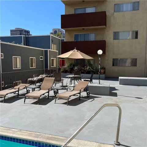 620 N Kenwood Street 213, Glendale, California 91206