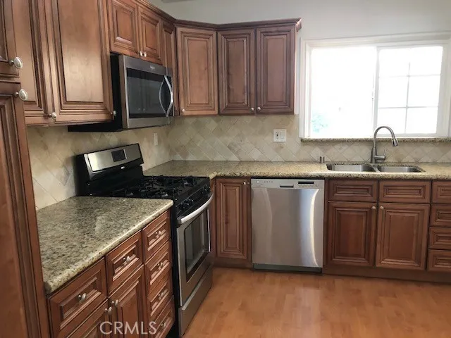 22938 Leonora Drive, Woodland Hills, California 91367