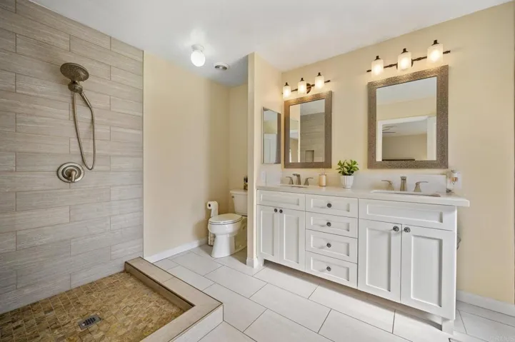 5410 Browning Road, Carlsbad, California 92008