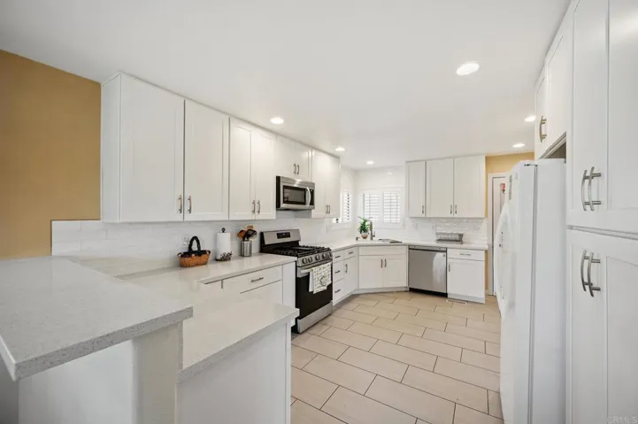 5410 Browning Road, Carlsbad, California 92008