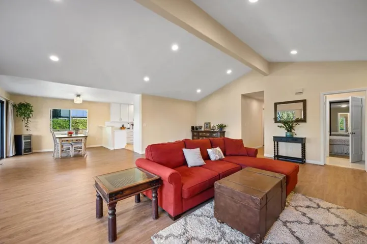 5410 Browning Road, Carlsbad, California 92008