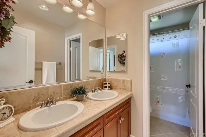 1623 Trenton Way, San Marcos, California 92078