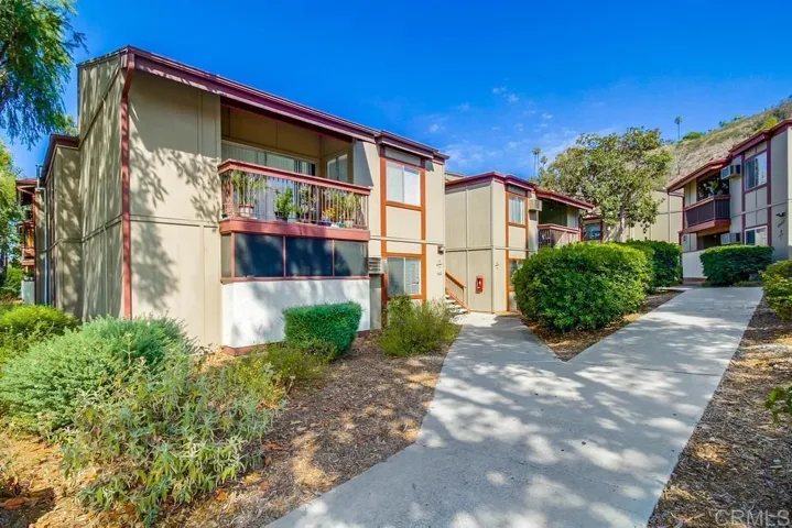 5462 Adobe Falls Road 12, San Diego, California 92120