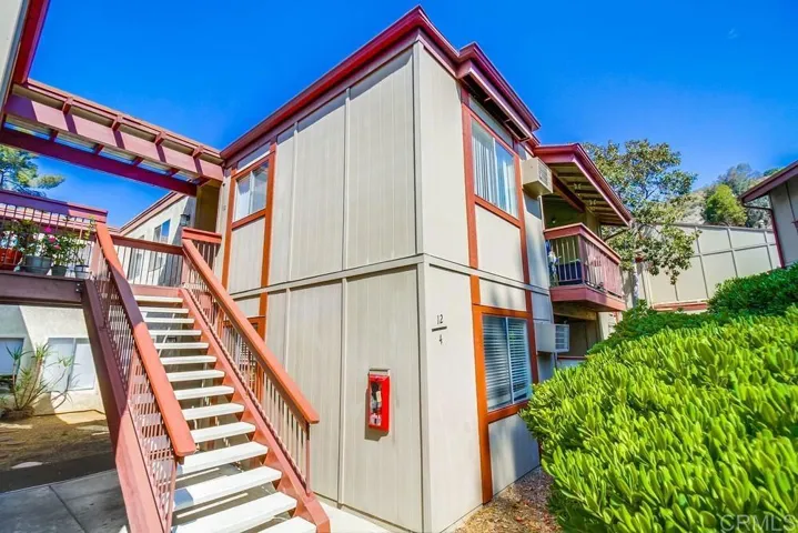 5462 Adobe Falls Road 12, San Diego, California 92120