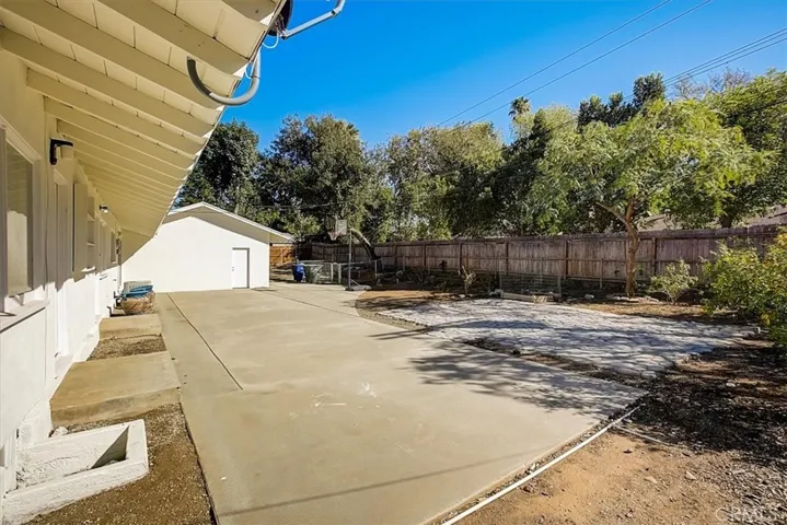 2464 Central Avenue, Riverside, California 92506