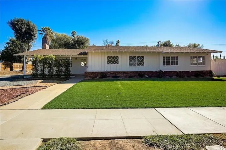 2464 Central Avenue, Riverside, California 92506