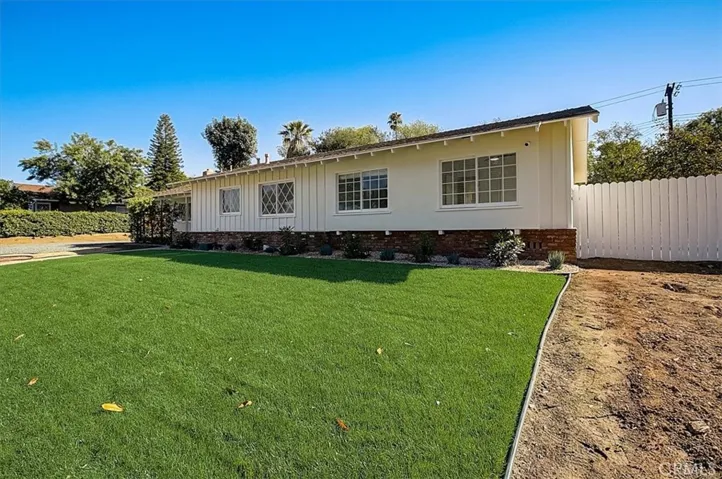 2464 Central Avenue, Riverside, California 92506