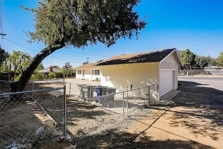 2464 Central Avenue, Riverside, California 92506