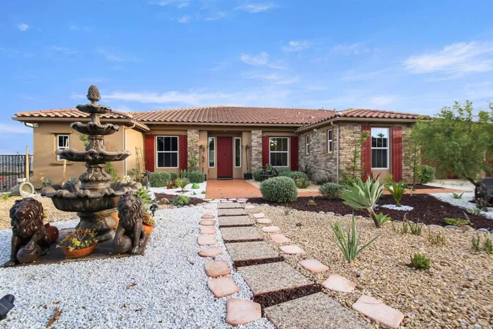 26703 Red Ironbark Drive, Valley Center, California 92082